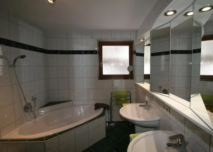 Lejlighed Neurauter-1 By Interhome Fügen