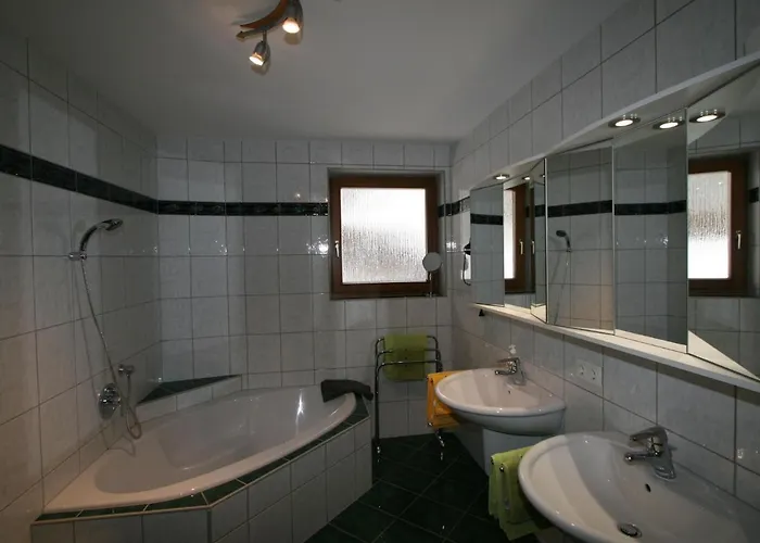 Lejlighed Neurauter-1 By Interhome *